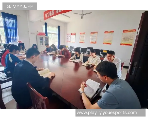 陈丽专访回顾英雄联盟发展历程与个人成长故事分享 陈丽专访回顾英雄联盟发展历程与个人成长故事分享